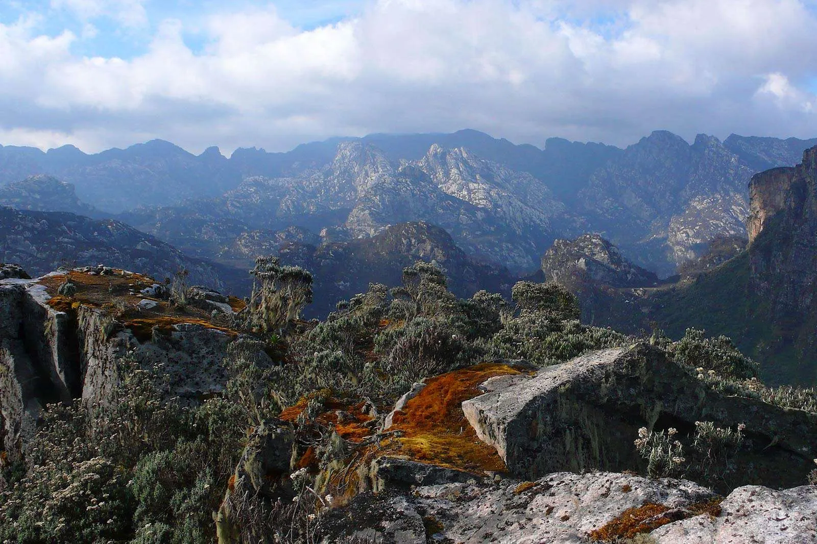 7-Day Mount Emin Trek