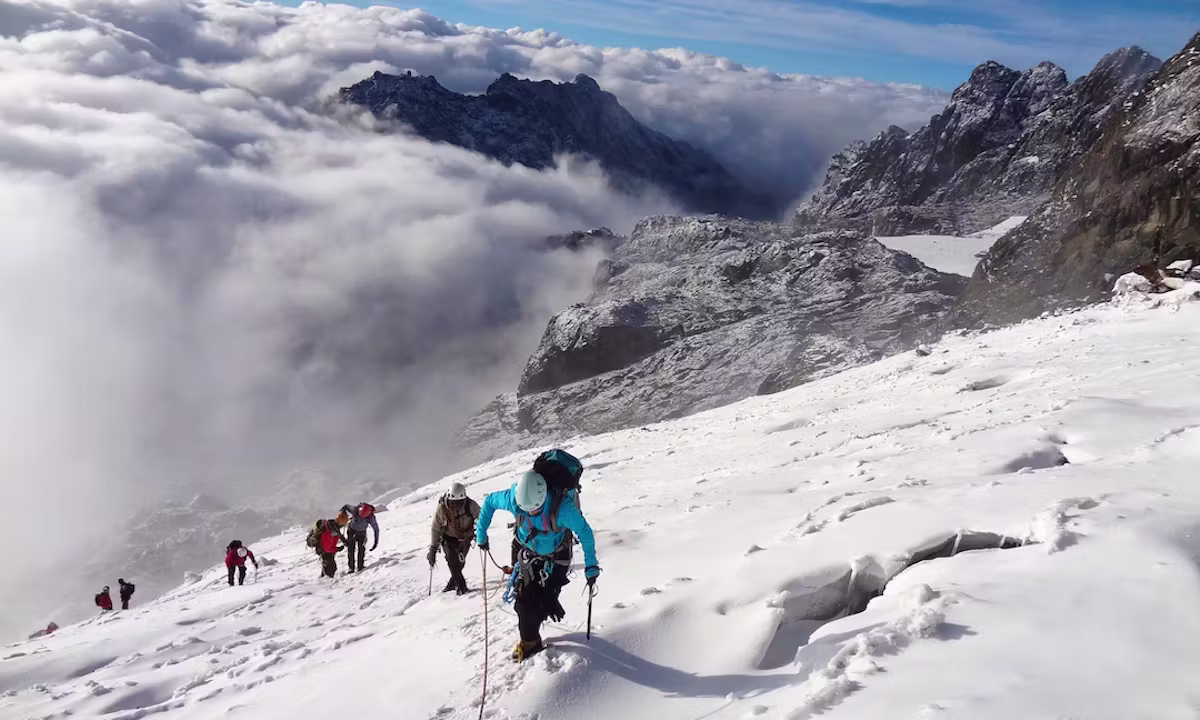 7-Day Rwenzori Trek to Margherita Peak via Central Circuit